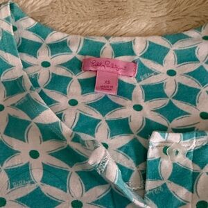 Lilly Pulitzer Turquoise and White Geometric Blouse